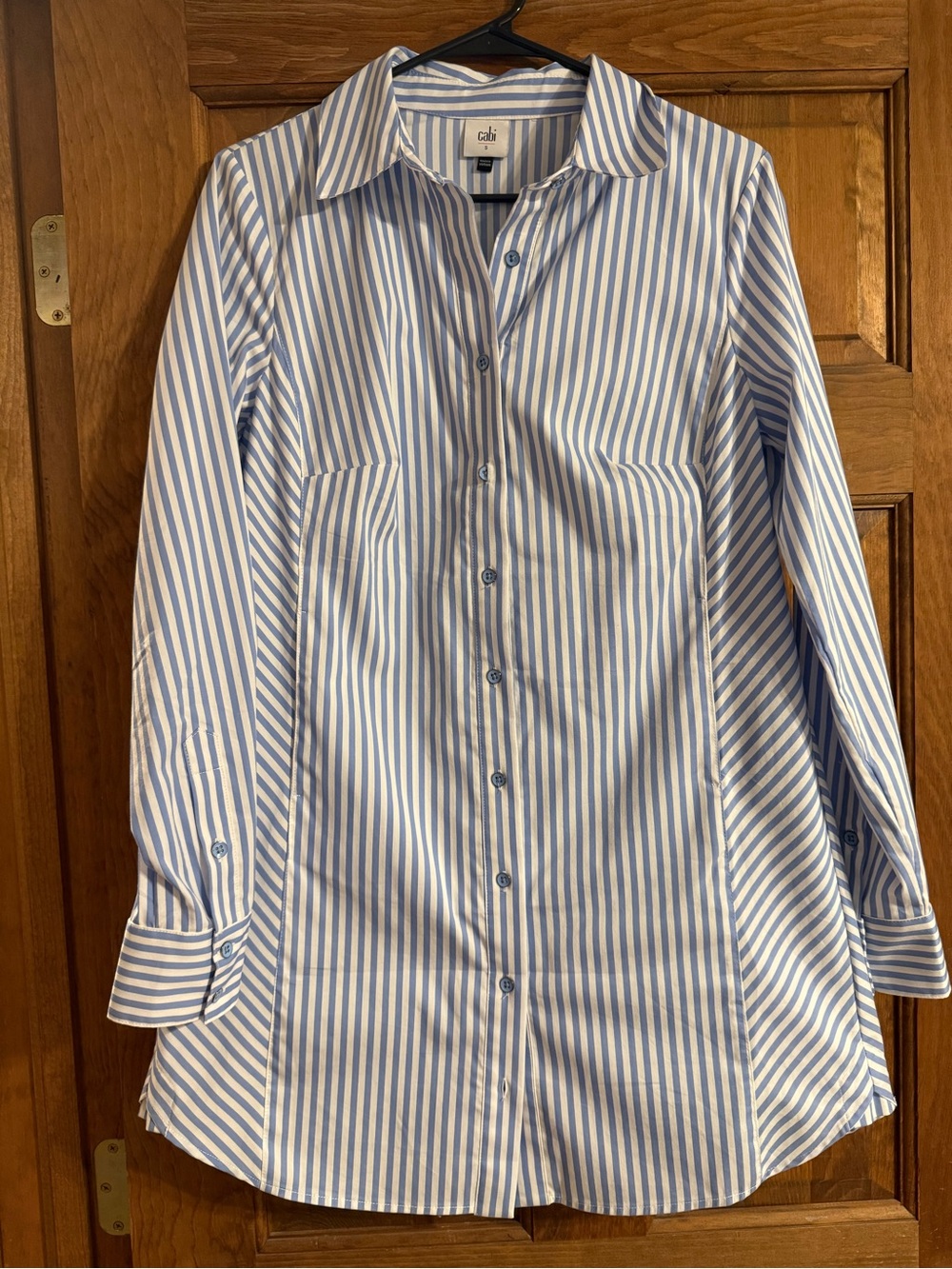 Cabi Dress Up shirt Spring 2025 - Picture 4 of 6